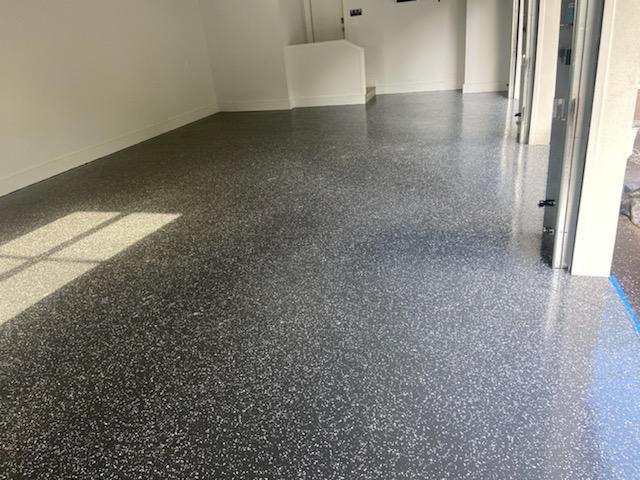 Residential-Garage-epoxy-floor-bloomfield-hills-2-